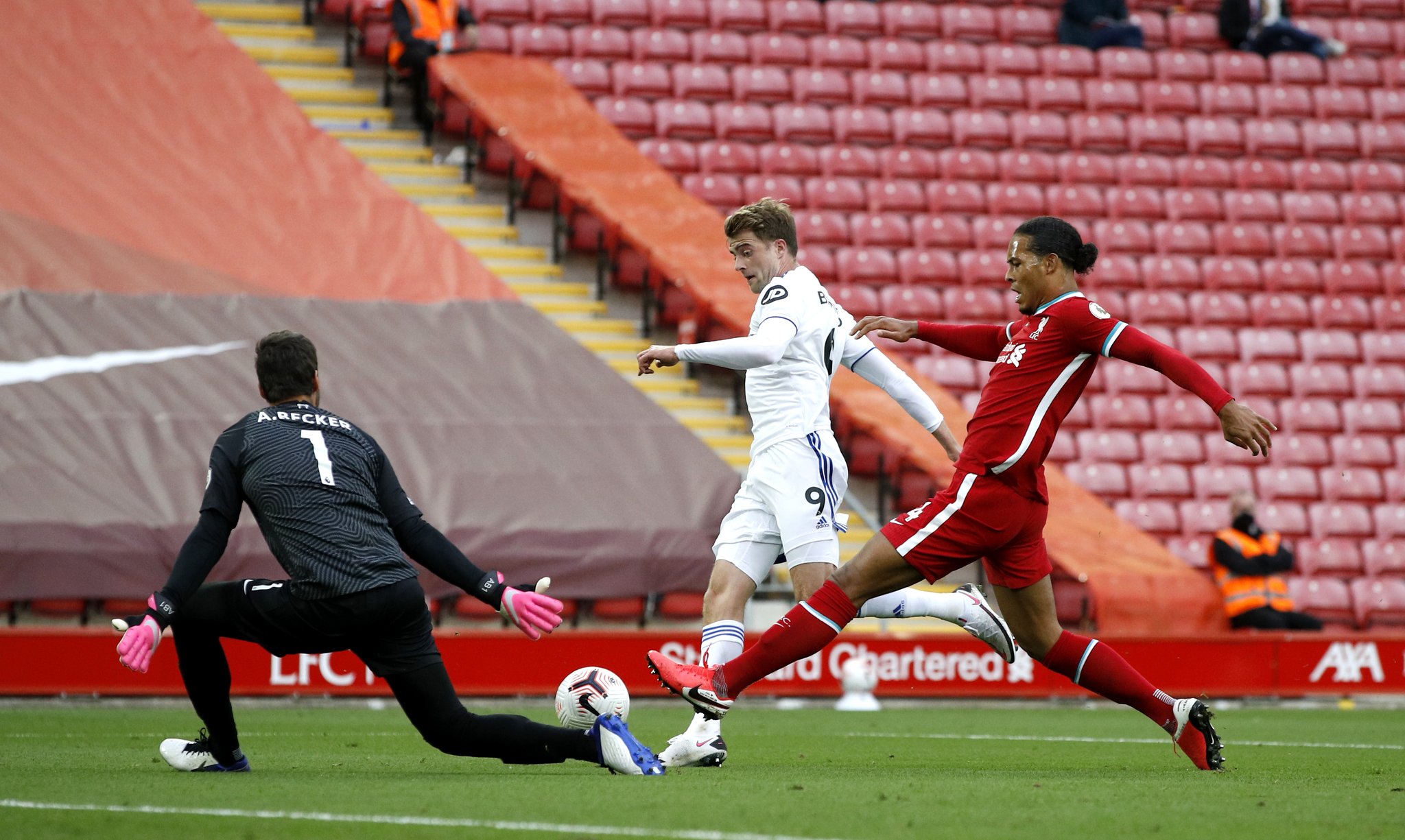 攻机会错失 攻机会错失